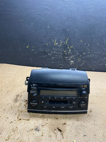 2004 to 2010 Toyota Sienna AM FM CD WMA Mp3 Radio Receiver Z7532 DG0