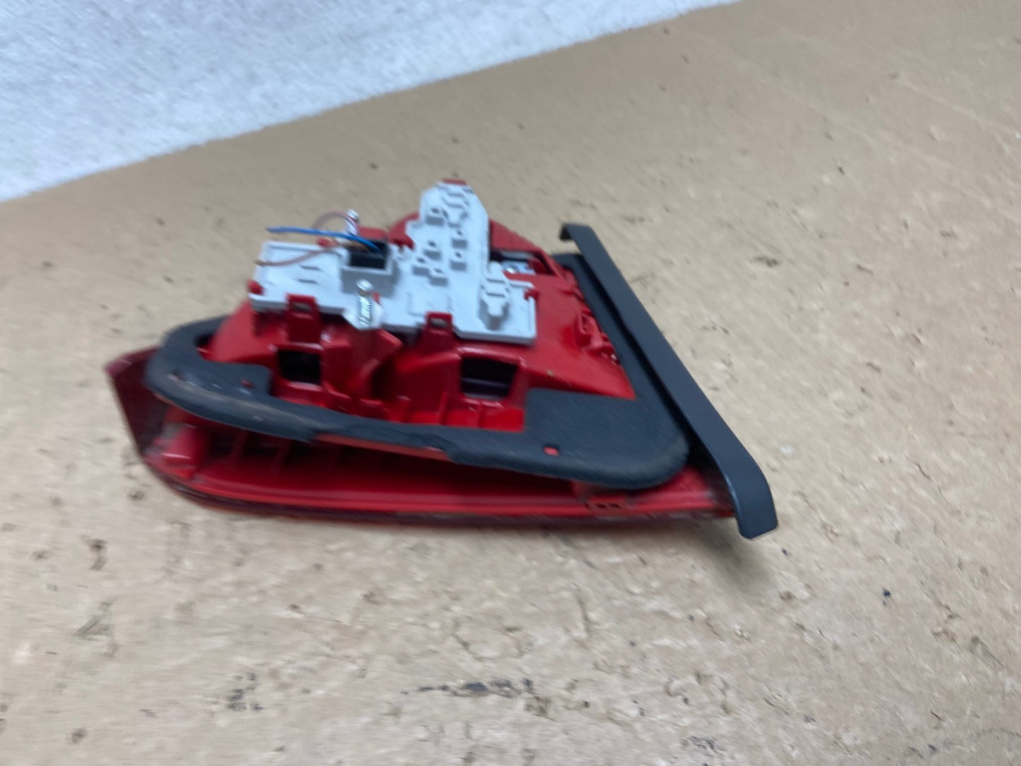 2012 to 2015 Volkswagen Passat Right Passenger Tail light inner AG1352 LK6