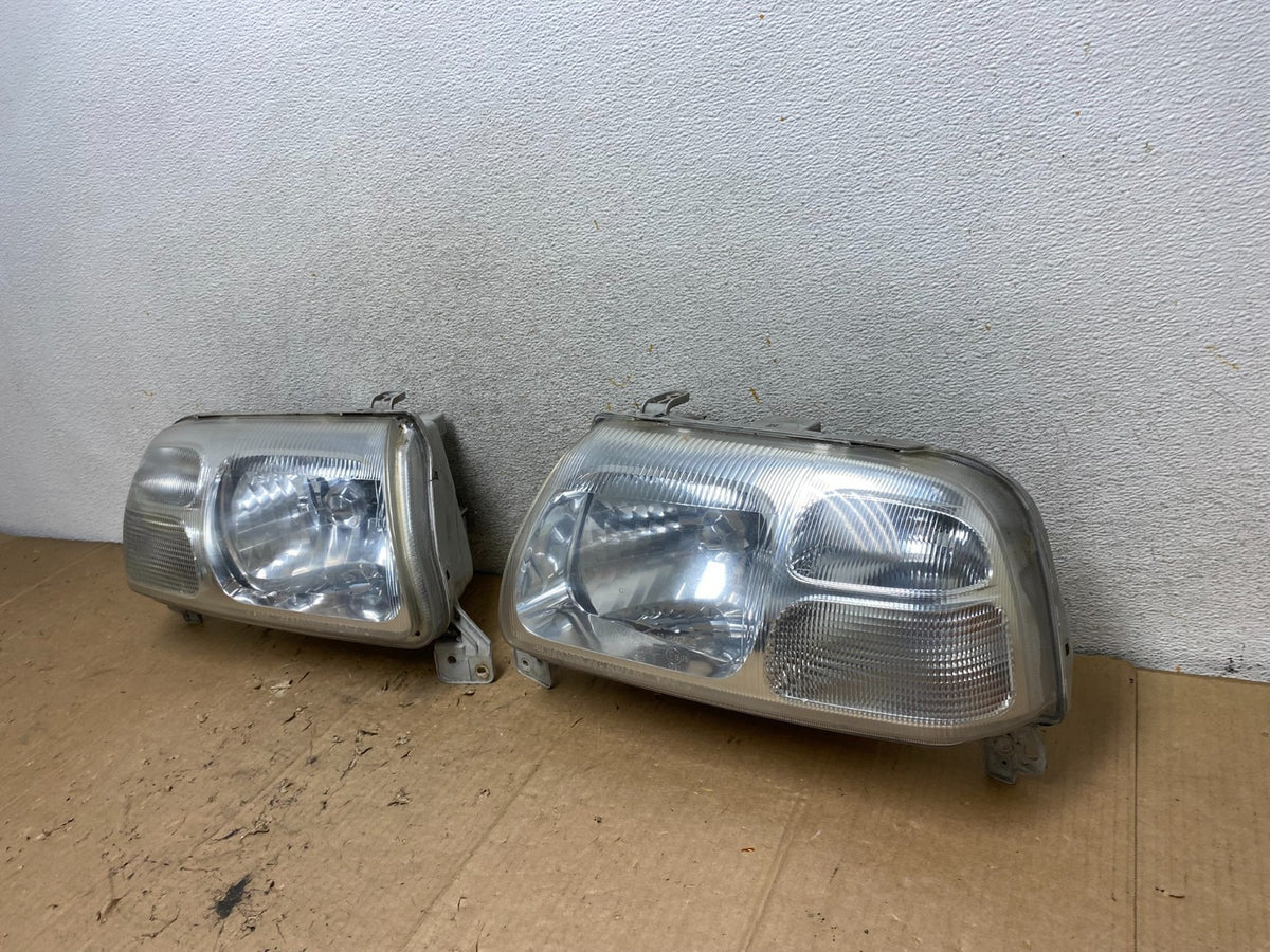 1999-2005 Suzuki Grand Vitara Left+Right Side Set Halogen Headlights AI9387 LK1