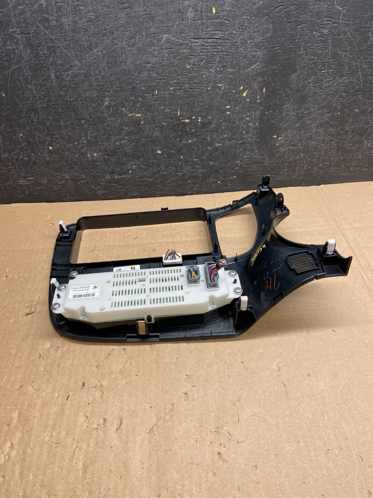 2014-2019 Mitsubishi Outlander Radio A/C Heater Climate Control Bezel ai6139 DG3