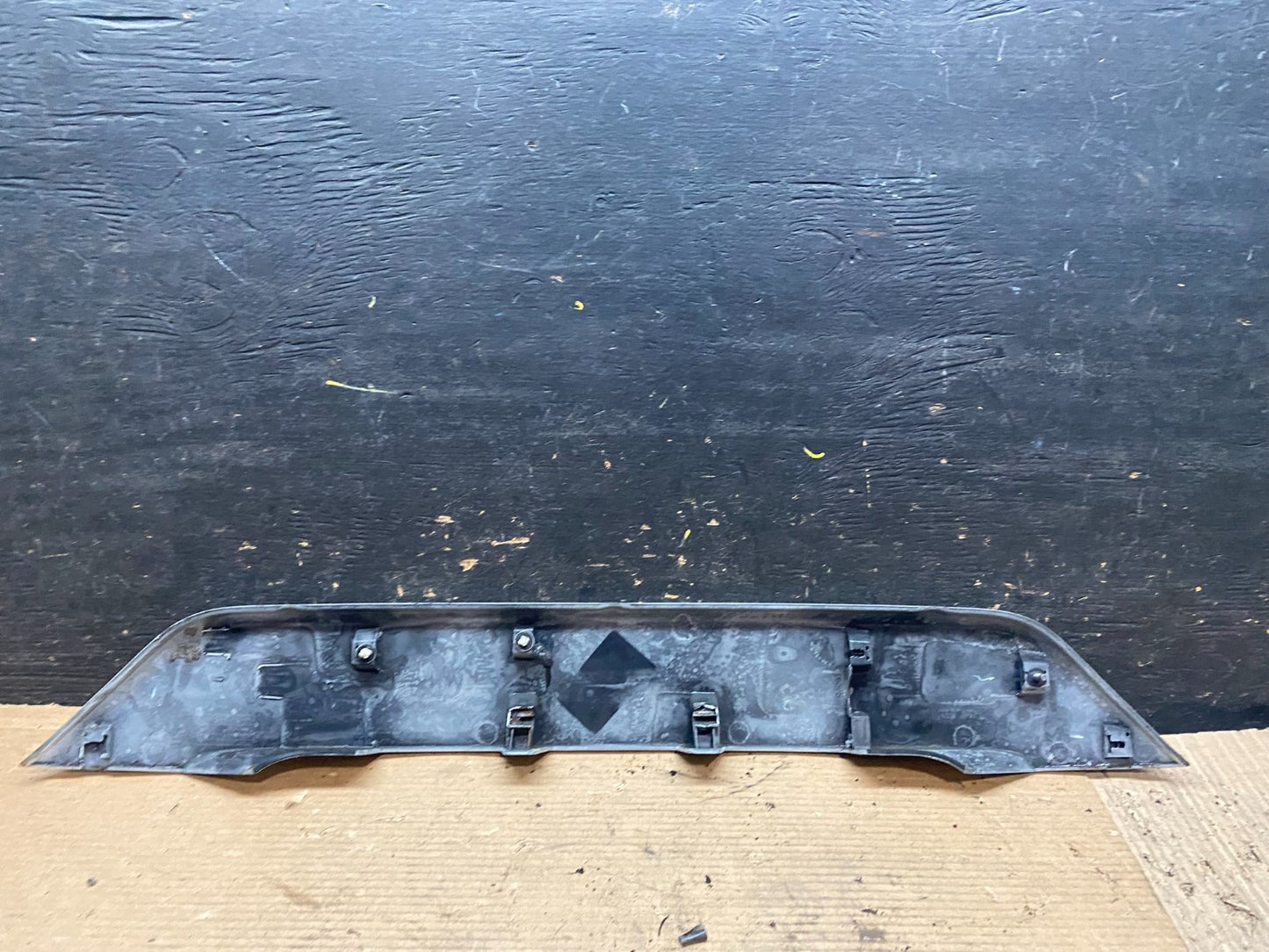 2007 to 2013 Mitsubishi Outlander Rear Hatch Tailgate Trim Molding OEM V9515 DG8