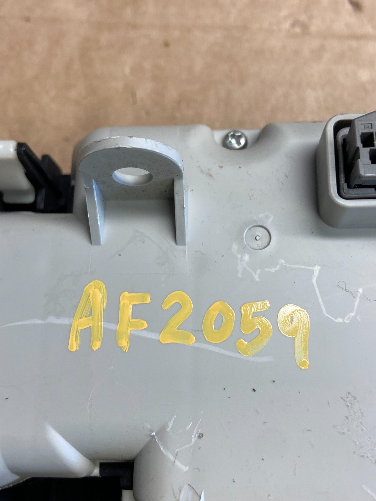 2007 to 2011 Honda CRV Manual A/C Climate Control Module AF2059 DW6