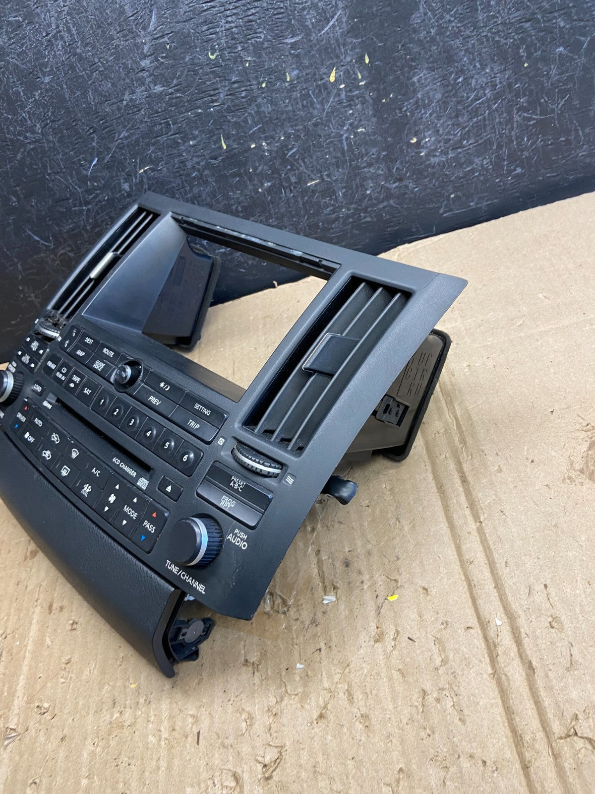 2003 to 2005 Infiniti FX35 Front Radio A/C Heater Switch Control Panel ae2003 DG5