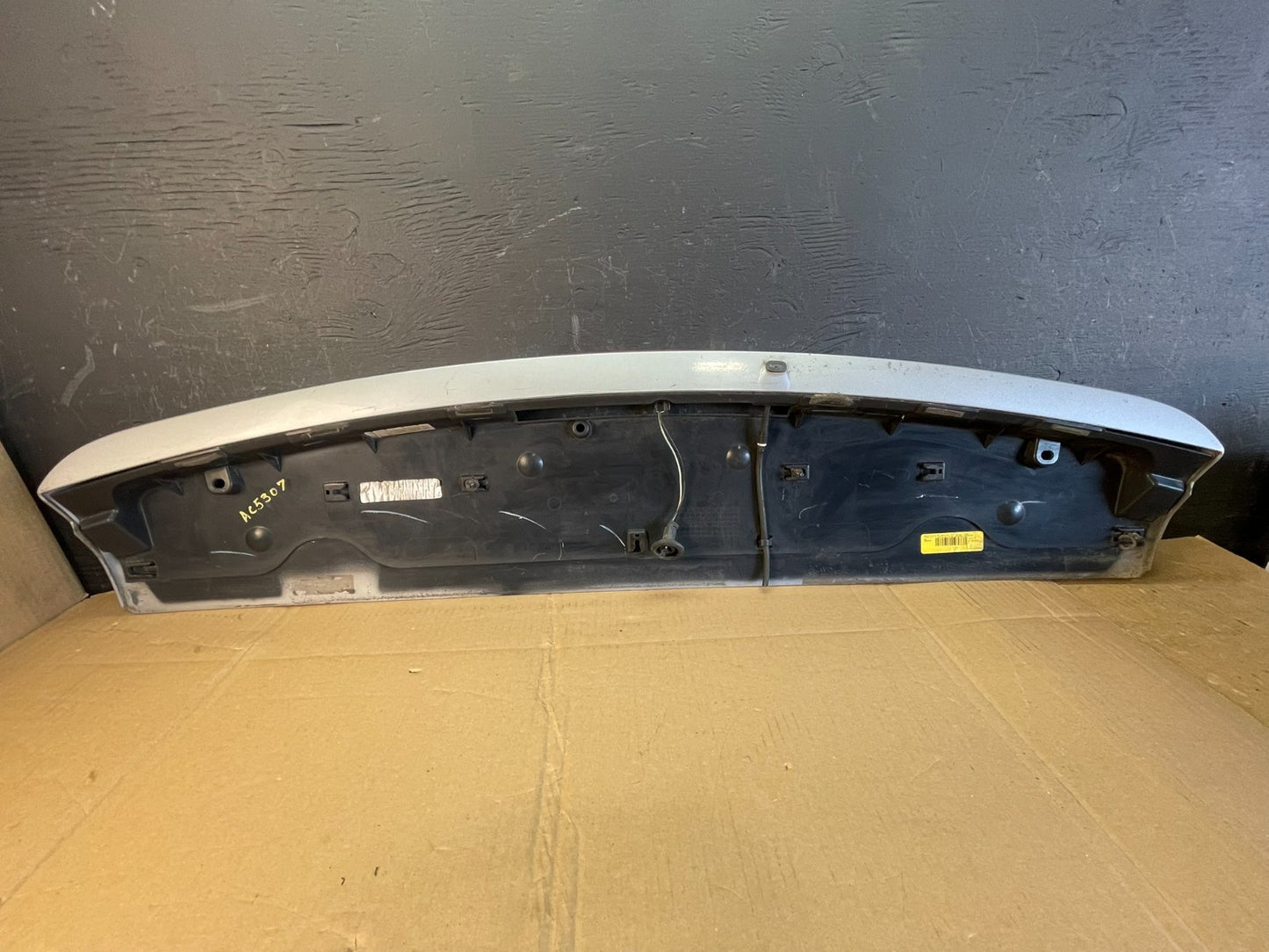 2011 to 2019 Dodge Grand Caravan Rear Upper Wing Spoiler W/Brake Light ac5307 DG5