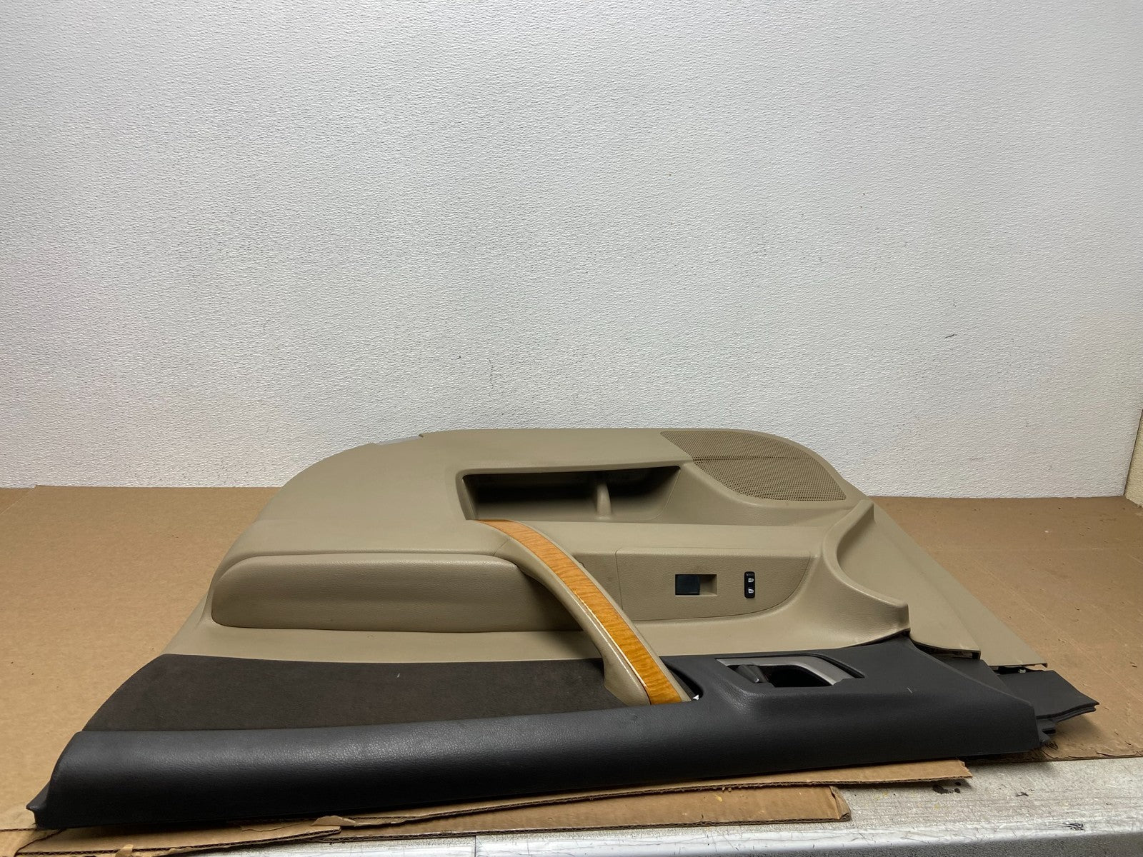 2008-2010 Toyota Highlander Front Right Passenger Door Trim Panel ac0030 DG5