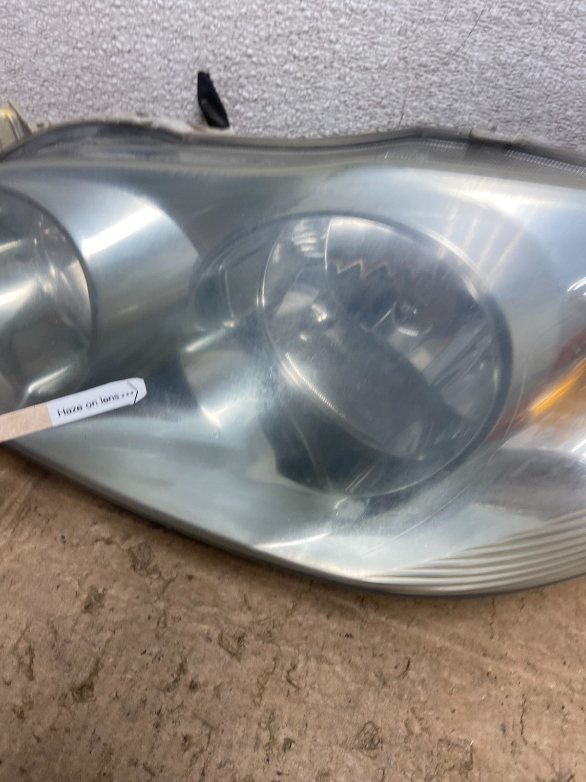 2003 to 2004 Toyota Corolla Left Driver LH side Headlight Oem Y7072 DW4
