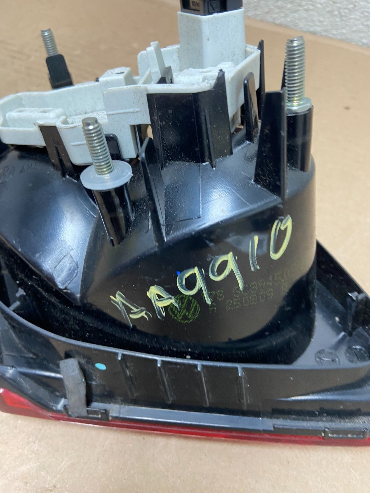 2009-2012 Volkswagen CC Right Passenger RH Side Tail Light Inner Trunk AA9910 LK6