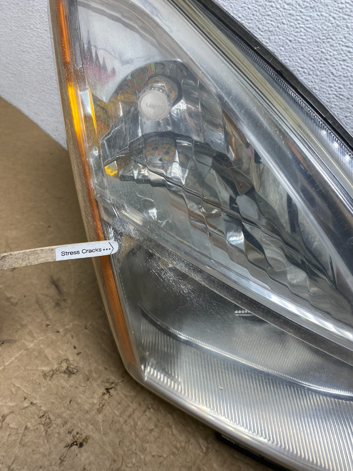 2009-2013 Nissan Rogue Right Passenger Xenon HID Headlight AF8094 DW3