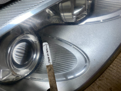 2008 to 2010 Porsche Cayenne Right Passenger Headlight Xenon HID AE0686 DW4
