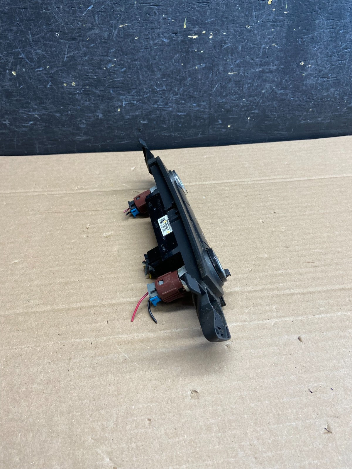 2007 - 2014 Chevrolet Tahoe Yukon Pedal Traction Control Switch AG5085 DG1