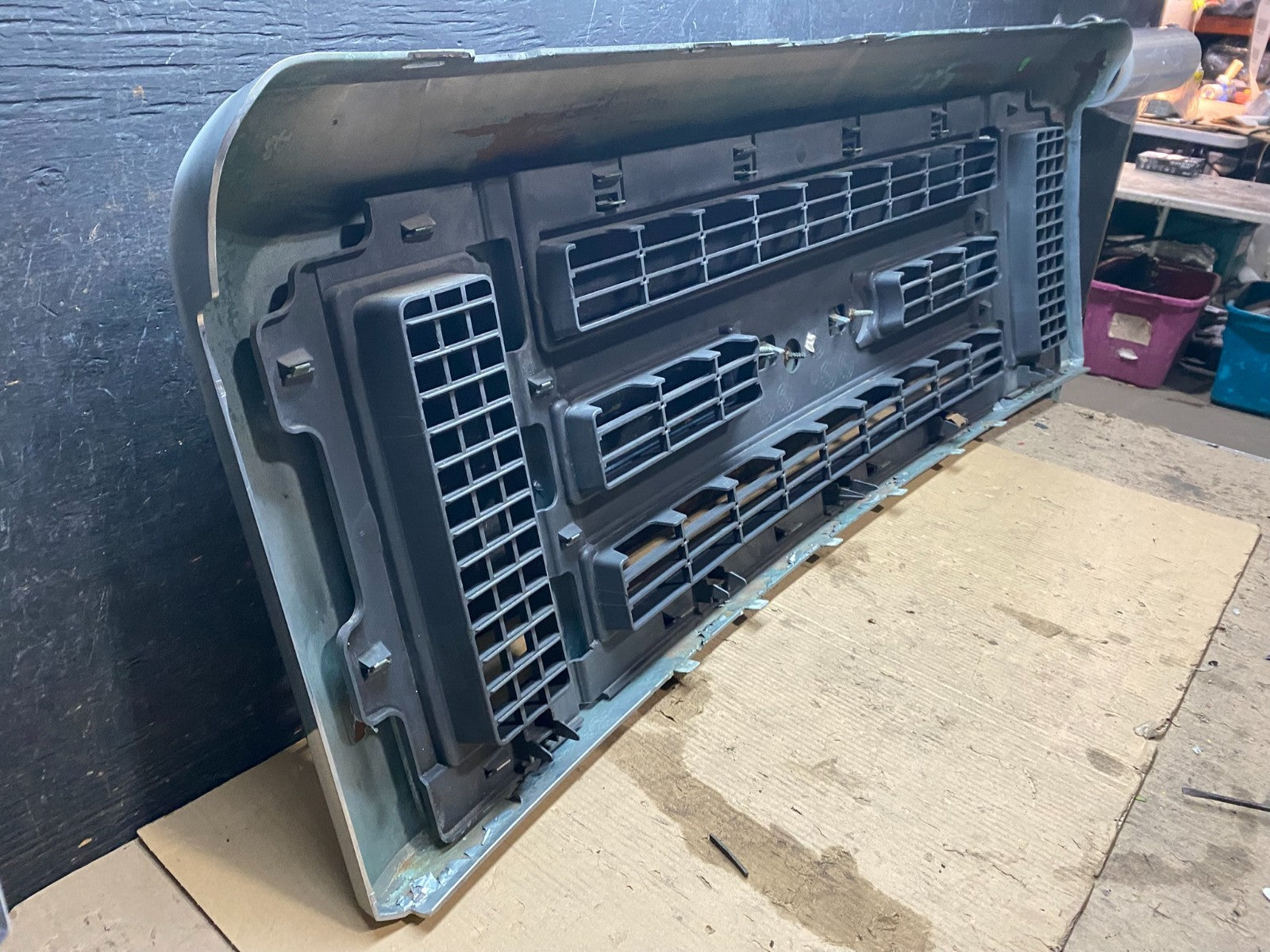 2008-2014 Ford Econoline E150 E250 Front Upper Chrome Grill Grille Oem X3216 DG11