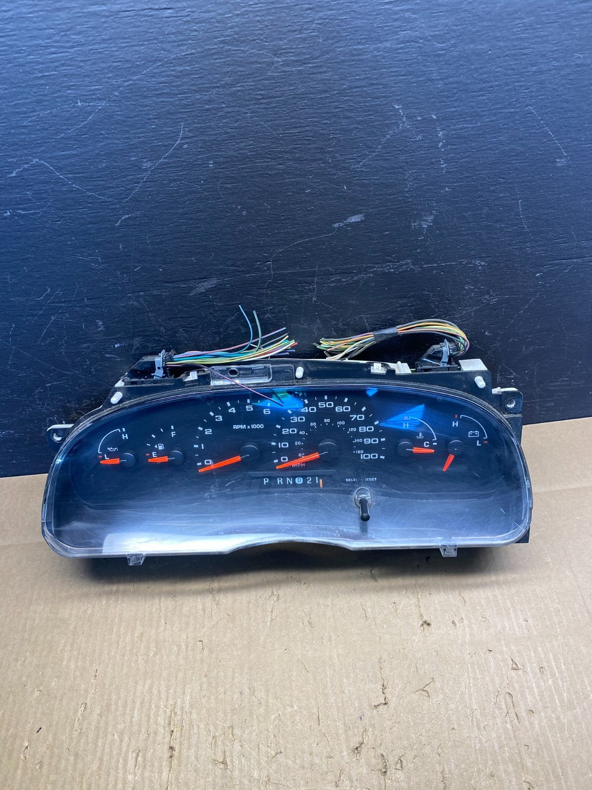 2006 Ford E350 Gauge Speedometer Cluster AD1659 DG0