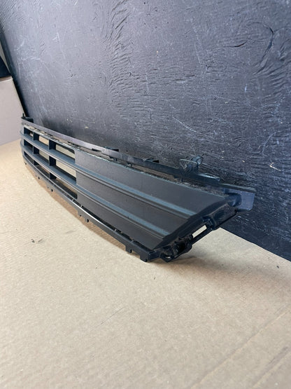 2017 to 2018 Ford Fusion Front Lower Grille Grill Bumper AF3710 DG1