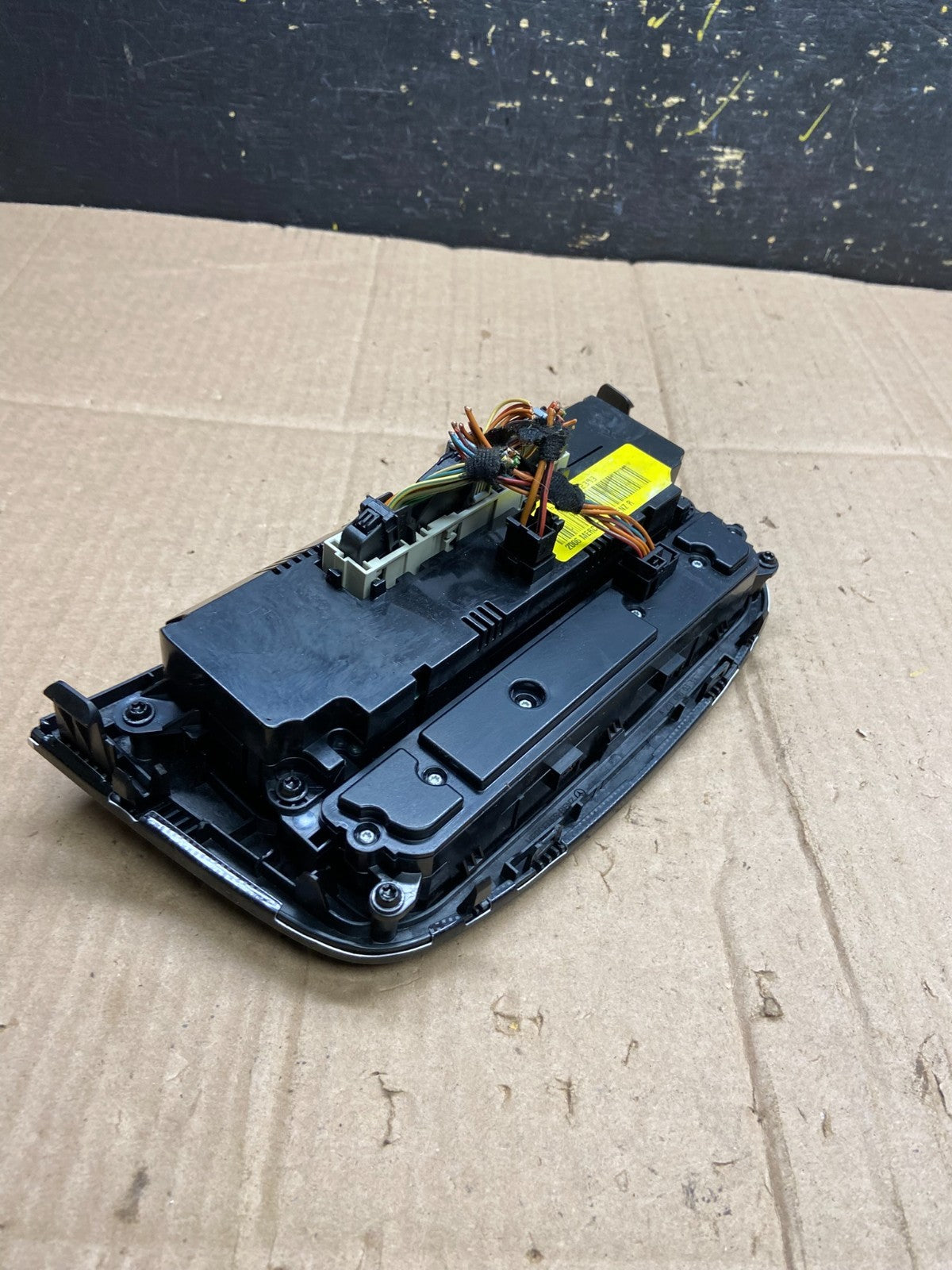 2006 to 2008 Mercedes W251 R350 AC Temp Heater Climate Control OEM AA4845 DG3