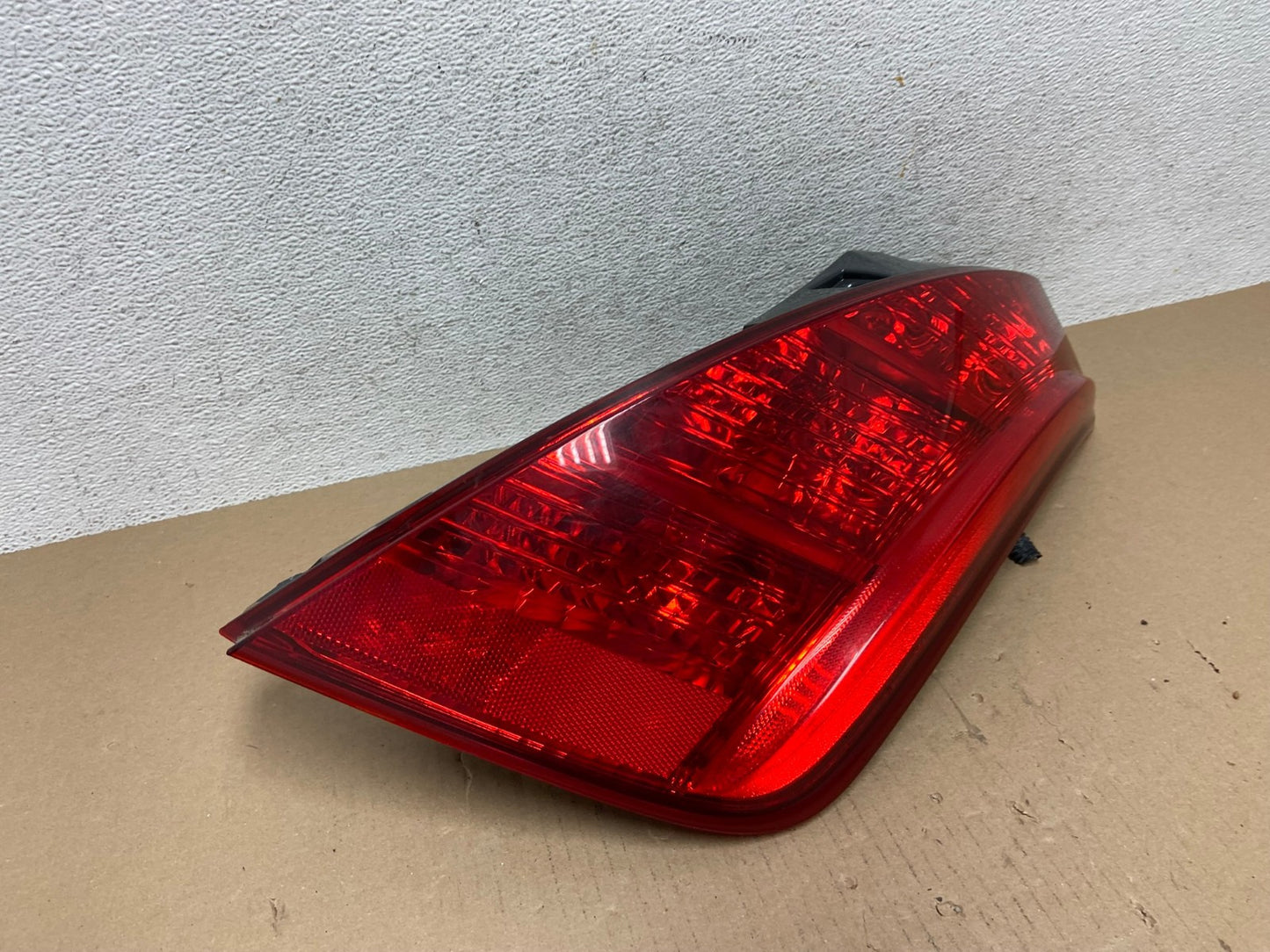 2003 2004 2005 Nissan Murano Right Passenger Rh Side Tail Light AE7194 LK2