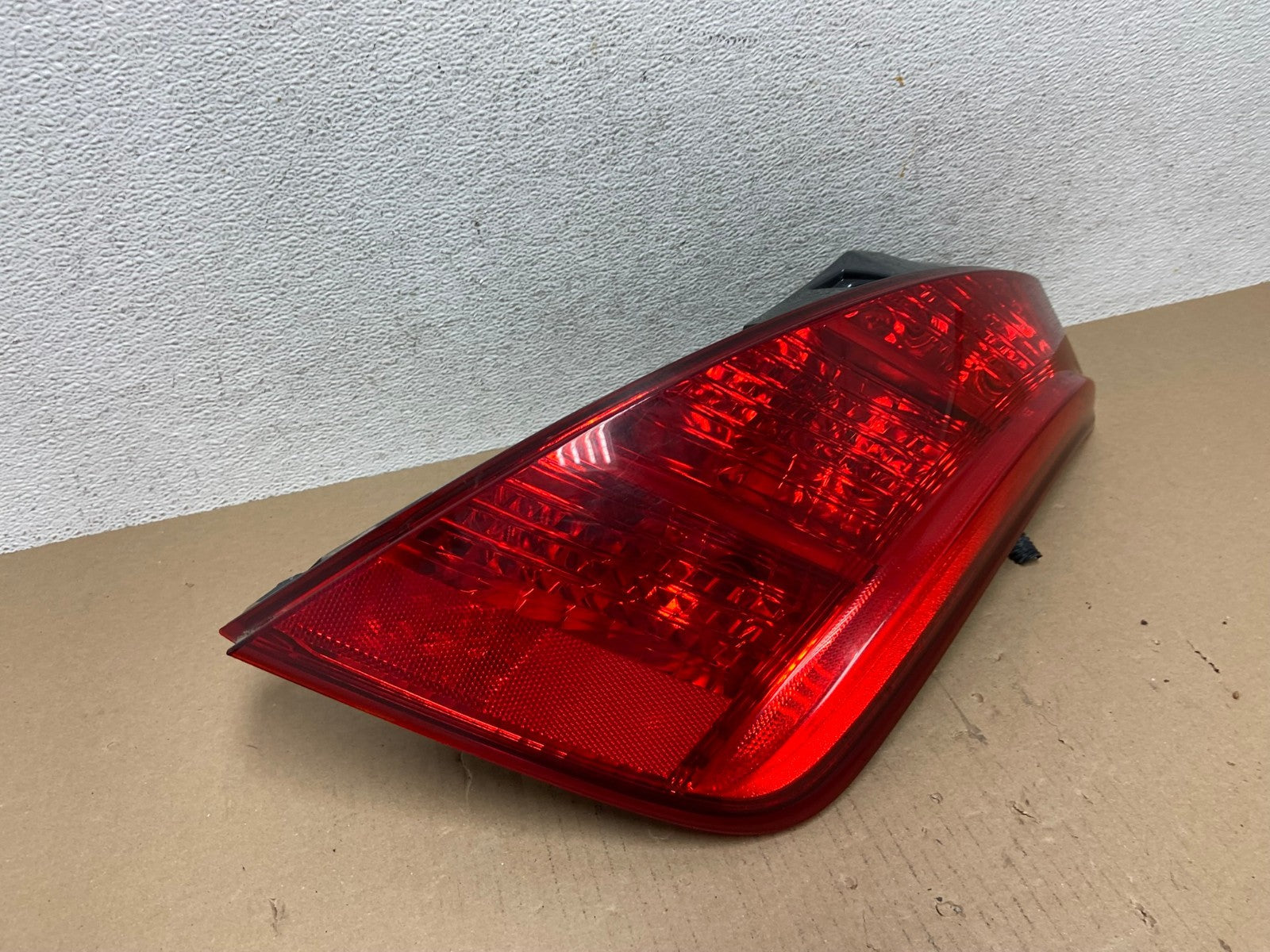 2003 2004 2005 Nissan Murano Right Passenger Rh Side Tail Light AE7194 LK2