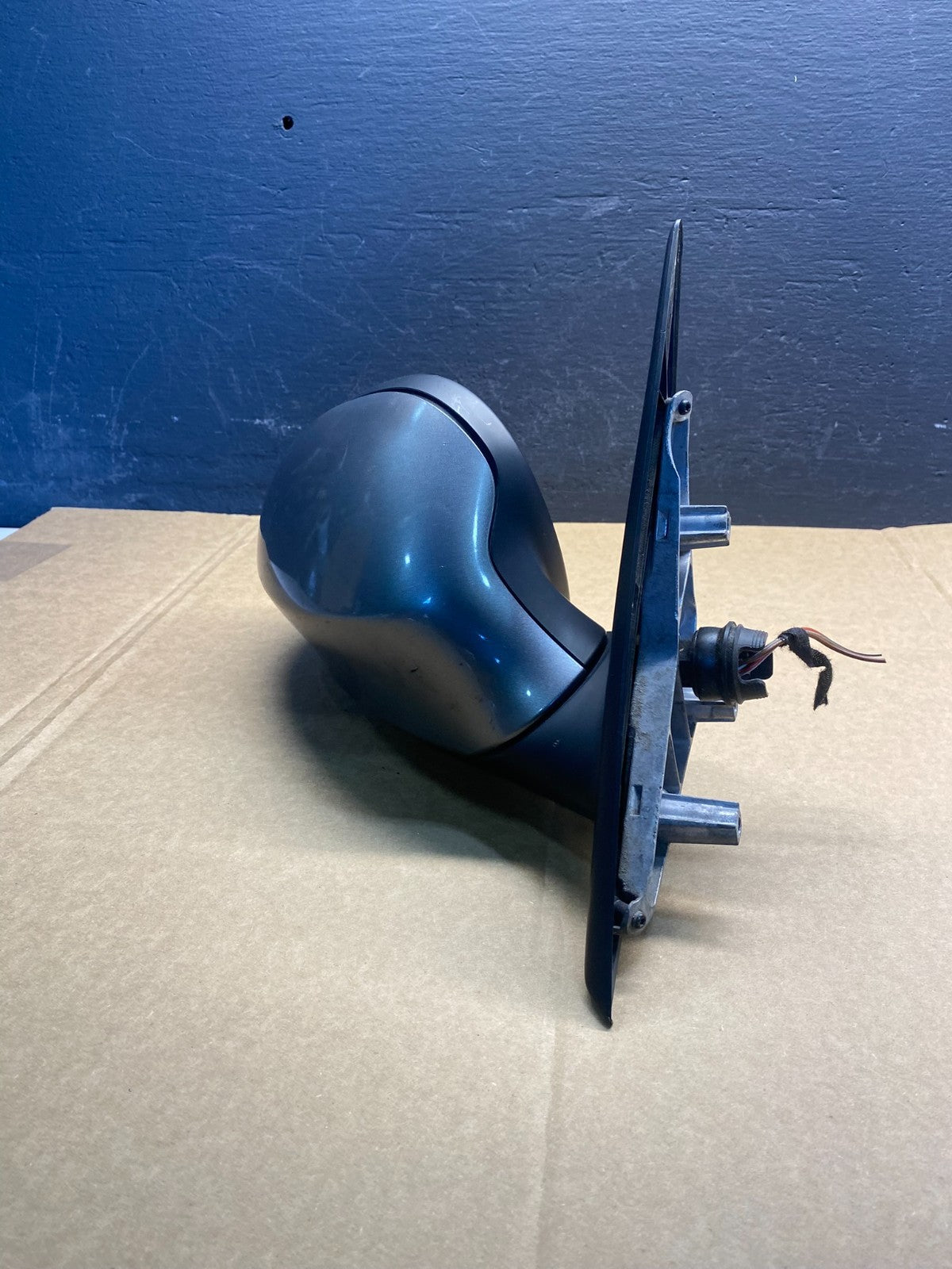 2009 to 2011 BMW 328i 335i Right Passenger Side View Door Mirror AC7128 DG2