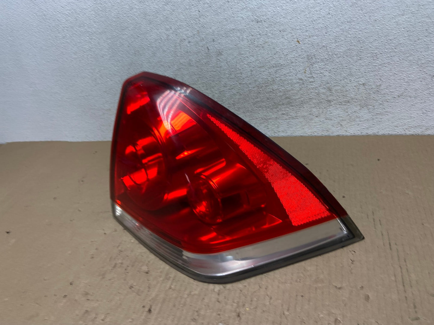 2006 - 2012 Chevrolet Impala Tail Light Right Passenger RH Side AE9841 LK1