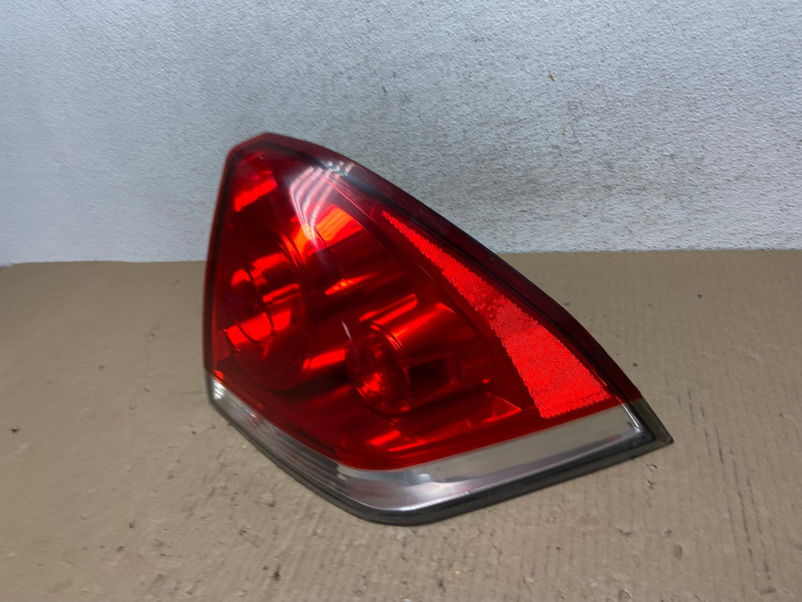 2006 - 2012 Chevrolet Impala Tail Light Right Passenger RH Side AE9841 LK1