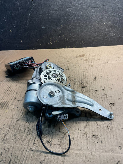 2009 to 2016 GMC Acadia Rear Trunk Liftgate Power Motor Actuator OEM U1331 DG7