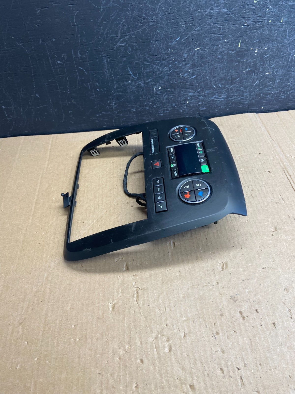 2008 to 2012 Buick Enclave AC Heater Climate Control Unit AE4250 DG1