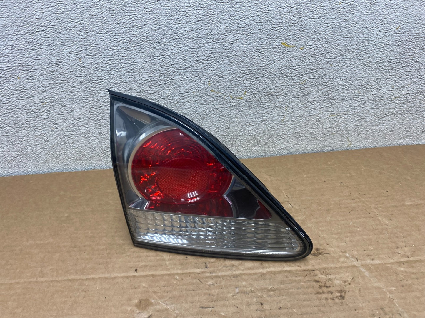 2000-2003 Lexus Rx300 Left Driver Lh Side Rear Inner Tail Light Oem Z1433 DW0