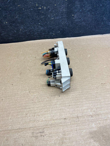 2008-2010 Chevrolet Express 1500 2500 3500 Climate Control Panel AH1465 DG1