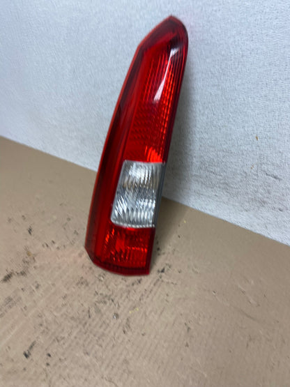 2001 - 2004 Volvo XC70 V70 Left Driver LH Side Tail Light Upper AF5943 LK1