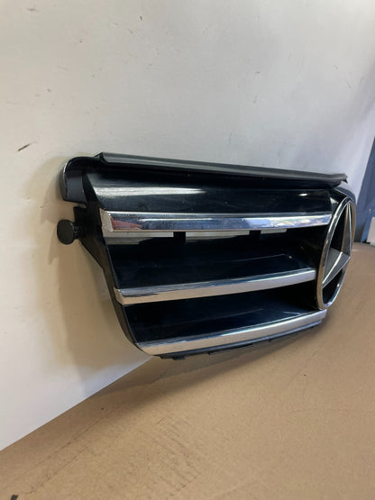 2008-2014 Mercedes-Benz W204 C300 C350 Front Grille Grill AI3885 DG2
