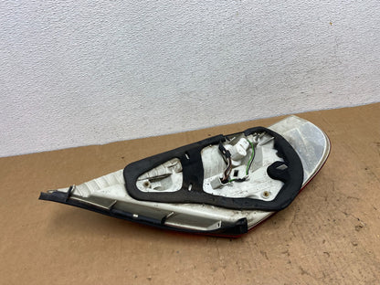 2004-2007 BMW 6 Series 650i 645i Right Passenger Side Tail Light AD1413 DW7