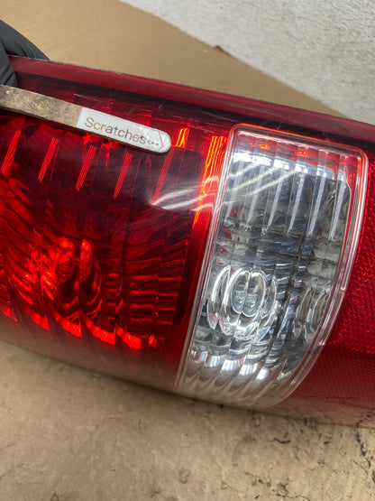 2004 to 2008 Ford F150 F-150 Left Driver LH Side Tail Light AF8396 DW3