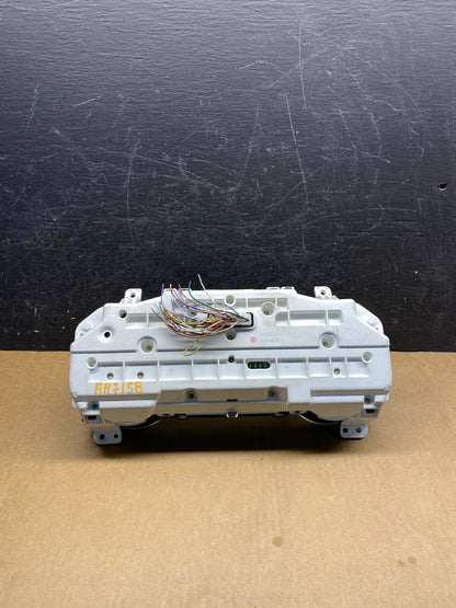 2004 2005 Toyota Sienna Speedometer Cluster Gauge AH7158 DG5