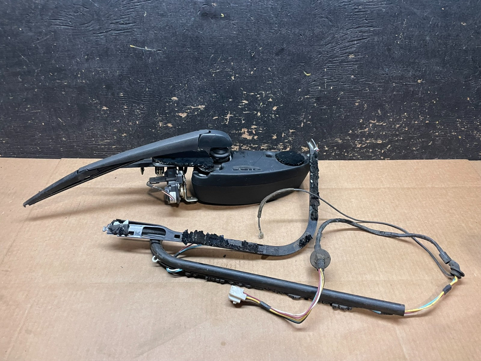 2011-2013 Jeep Grand Cherokee Tailgate Back Door Rear Wiper Motor Wiper AA8990DG3