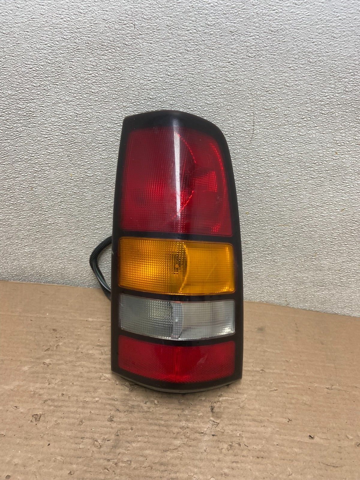 1999-2002 Chevrolet Silverado 1500 Right Passenger Side Tail Light TYC AA9431 LK0