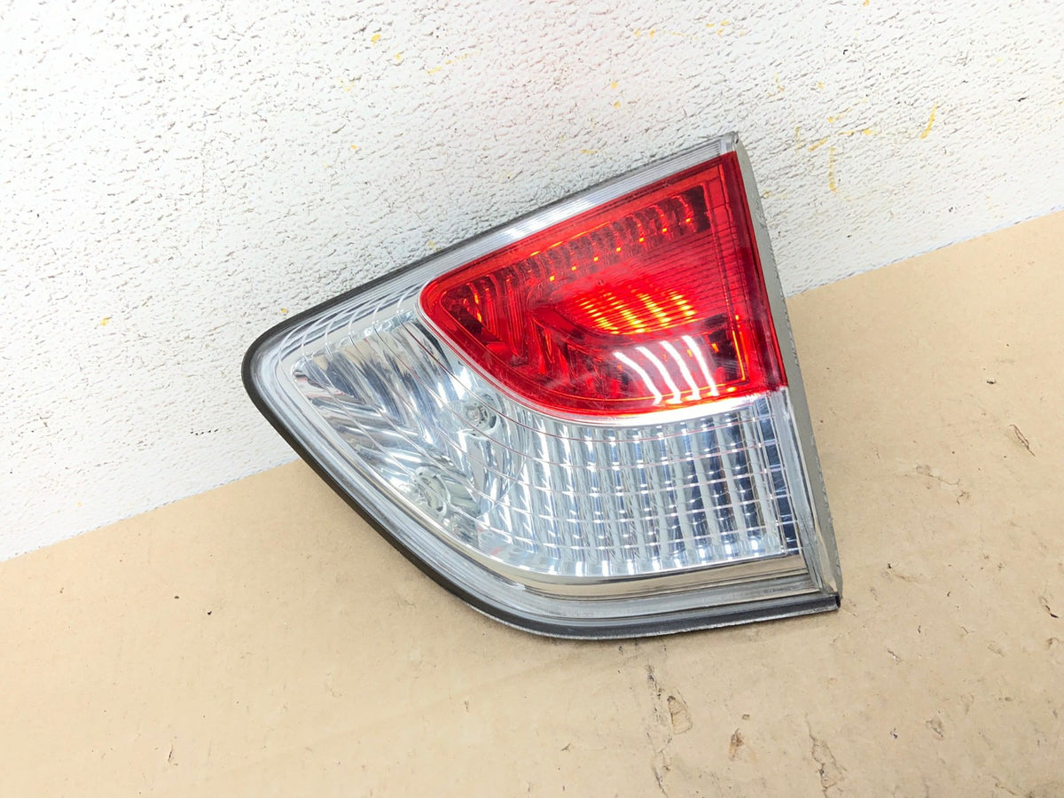 2013 to 2016 Nissan Pathfinder Right Passenger Inner Tail light AI2363 LK0