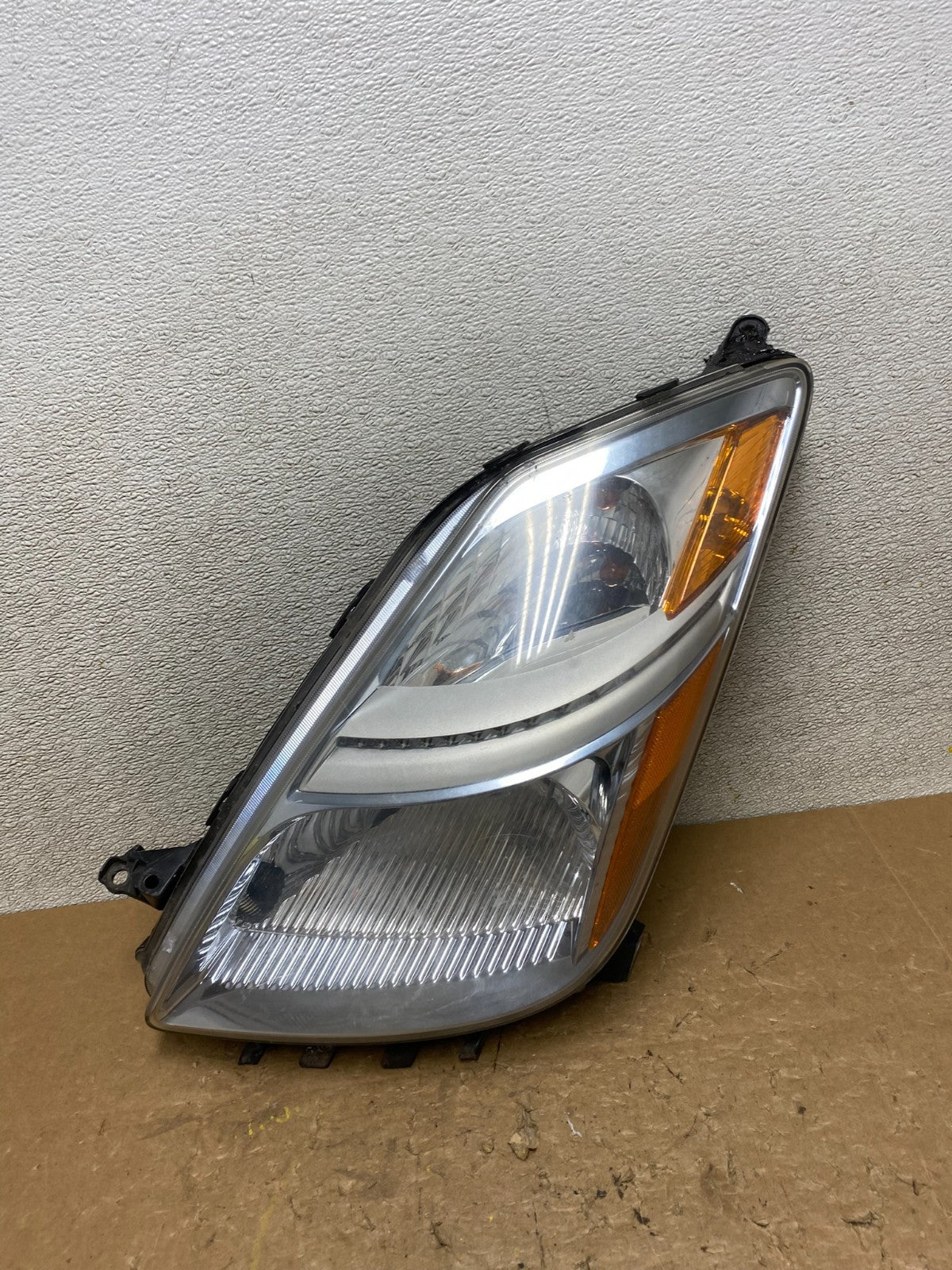 2006-2009 Toyota Prius Left Driver LH Side Blue Headlight Halogen Oem V6052 DW0
