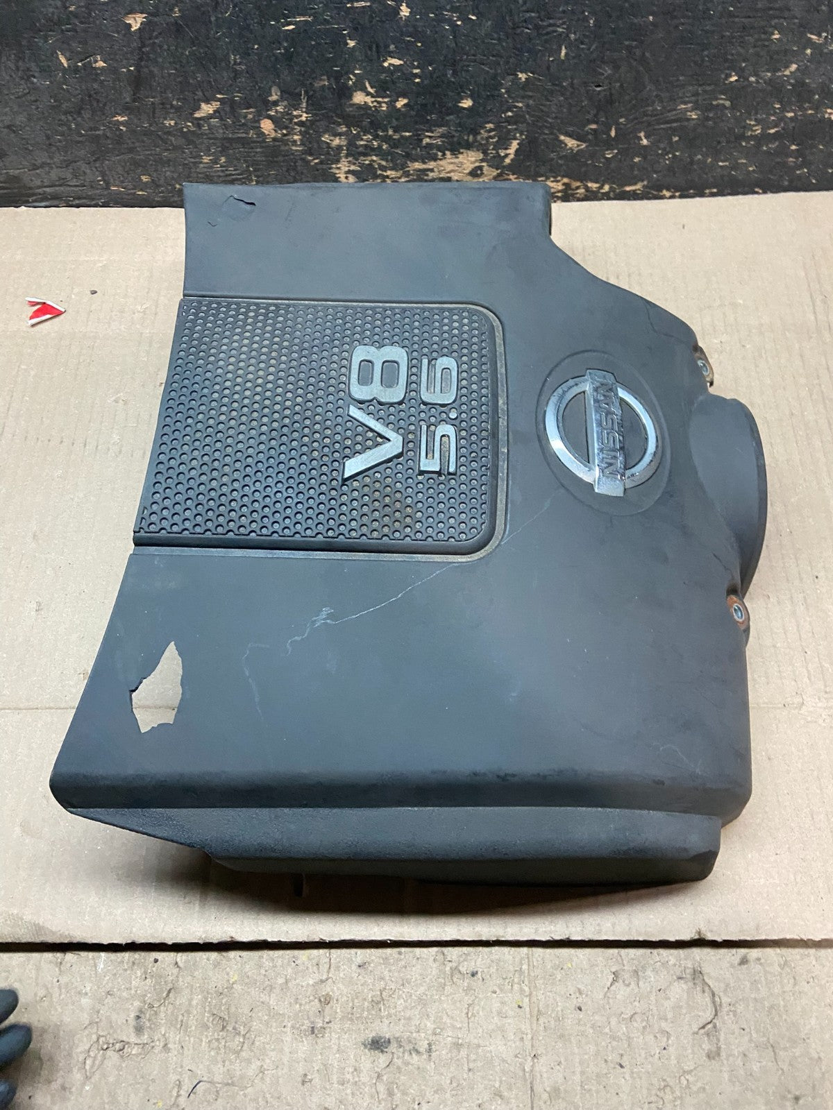2007 to 2015 Nissan Armada Engine Cover Motor Shield x7658 DG4