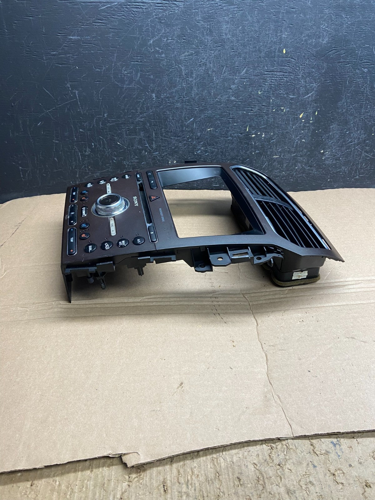 2016 to 2019 Ford Explorer Radio Climate Control Trim Bezel Panel af1812 DG2
