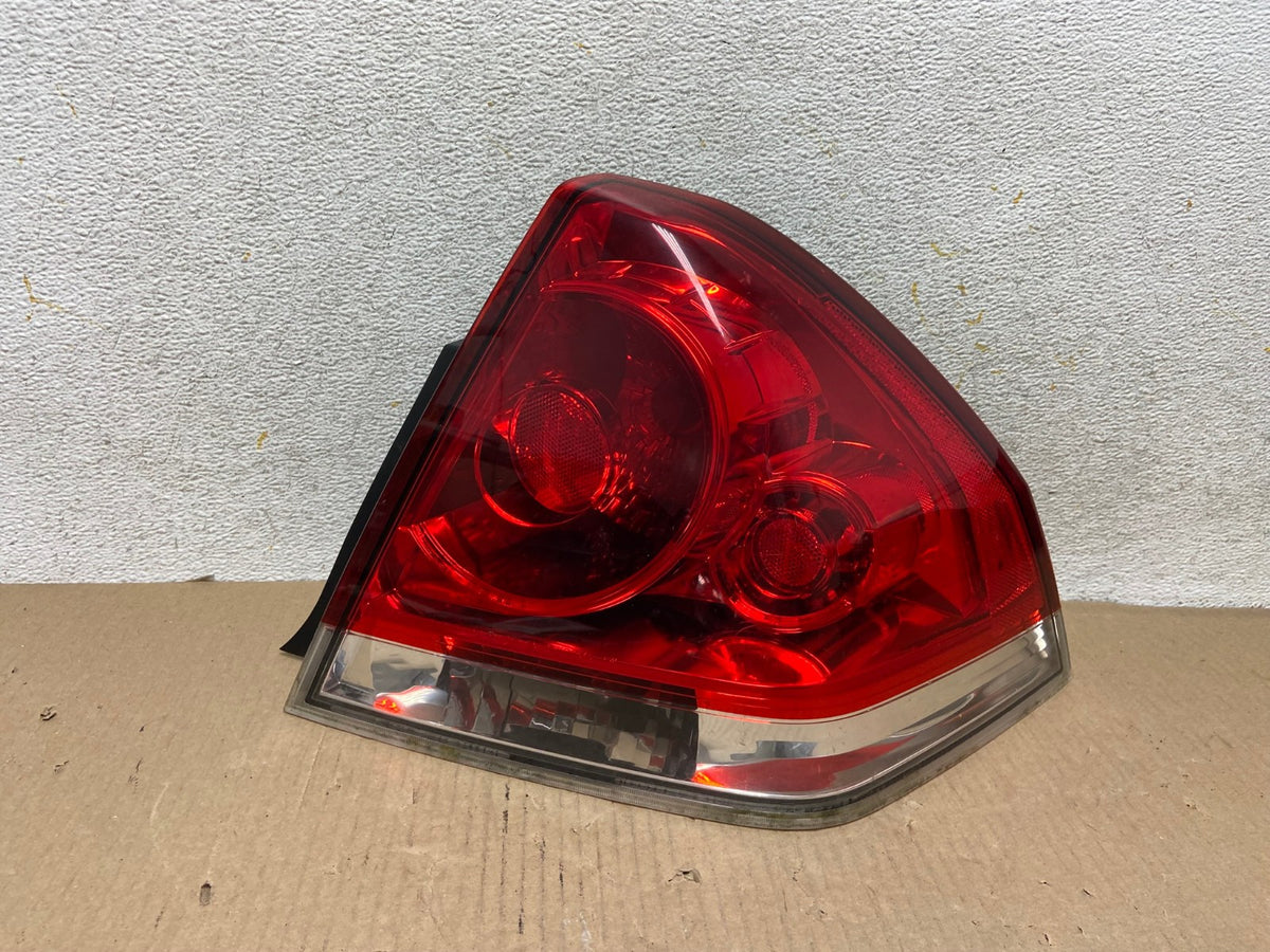 2006 - 2012 Chevrolet Impala Tail Light Right Passenger RH Side AH5773 LK0