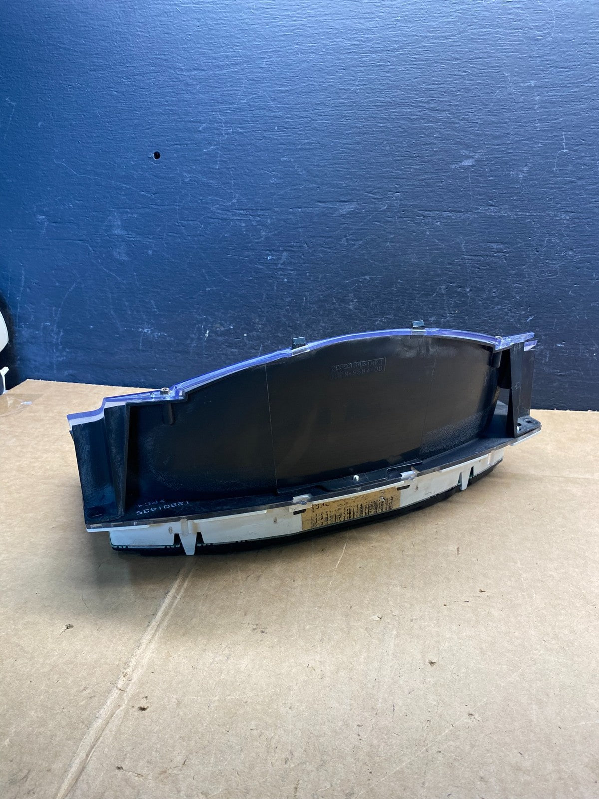 2000 to 2005 Chevrolet Astro Cluster Gauge Speedometer ECM AD3676 DG4