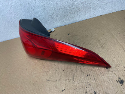 2011 2012 2013 Hyundai Elantra Sedan Right Passenger Tail Light AG2434 LK1