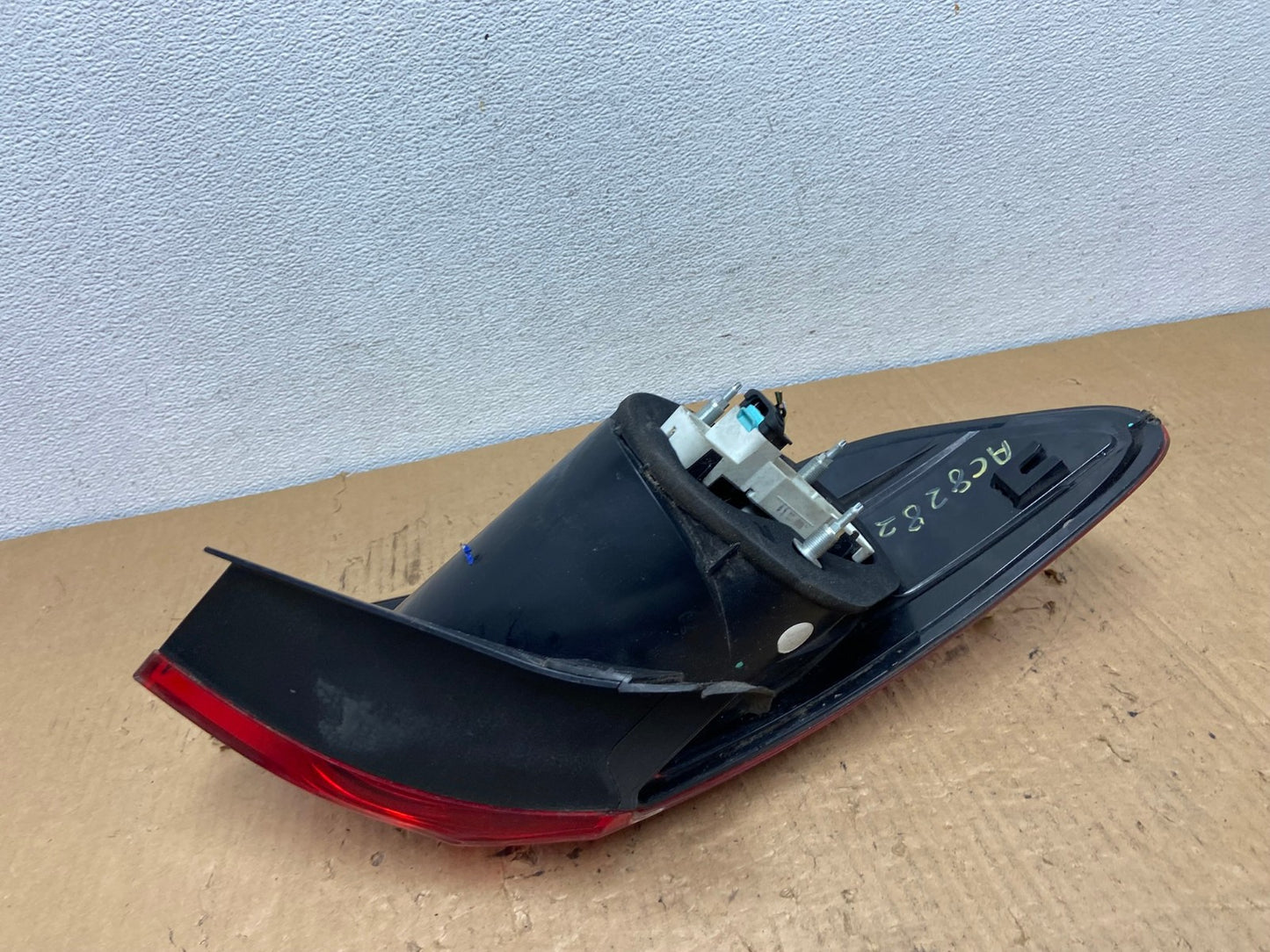 2009-2012 Volkswagen CC Right Passenger RH Side Tail Light AC8282 LK6