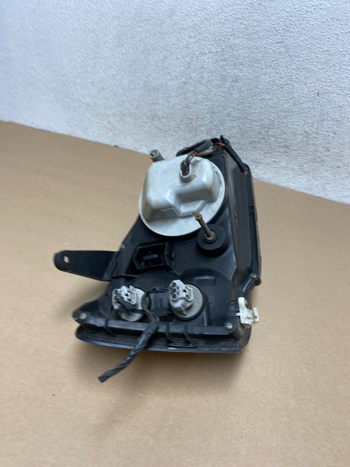 2001-2004 Subaru Legacy Outback Left Driver Lh Side Headlight AG4491 DW8