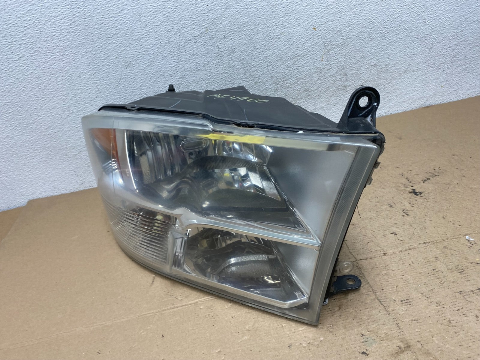2009 to 2018 Ram 1500 Right Passenger RH Side Halogen Headlight AF4960 DW1