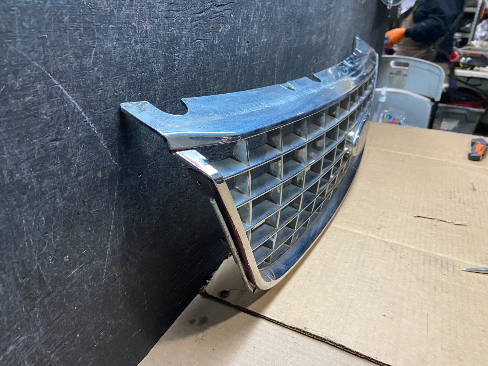 2004 to 2007 Ford Freestar Front Grill Grille 3F23-17K945 H7152 OEM2