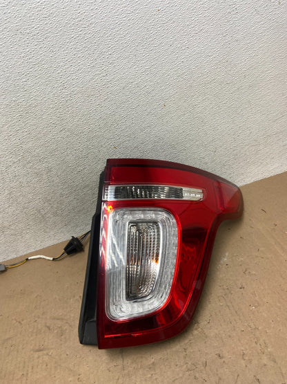2011 2012 2013 2014 2015 Ford Explorer Right Passenger RH Tail light AG4938 LK0