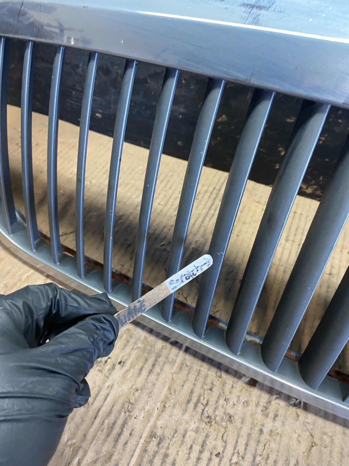 1998 to 2002 Lincoln Navigator Front Upper Grill Grille Oem r7104 DG6