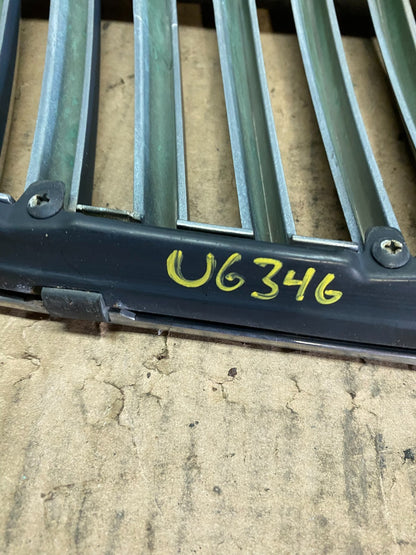 2002 to 2005 Hyundai XG350 Front Upper Grill Grille W/Emblem U6346 DG10