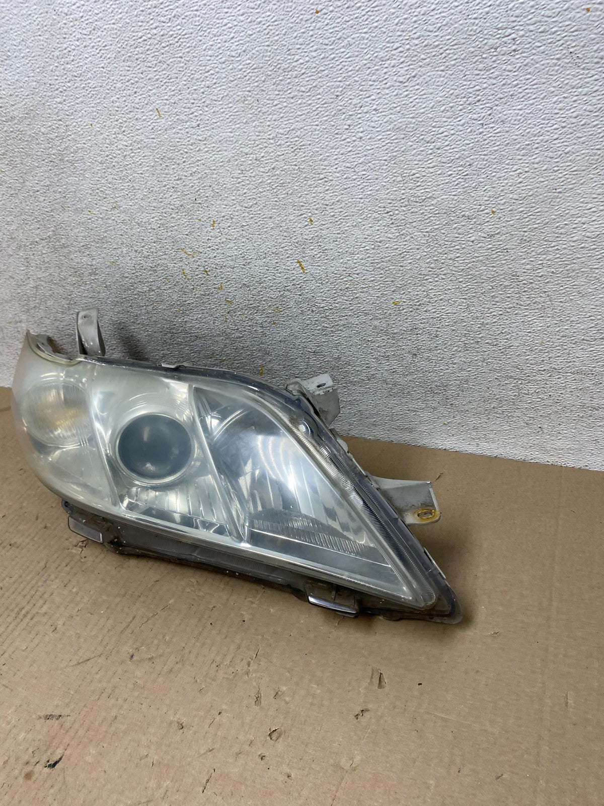2007 - 2009 Toyota Camry Halogen Right Passenger Headlight AH6805 DW1