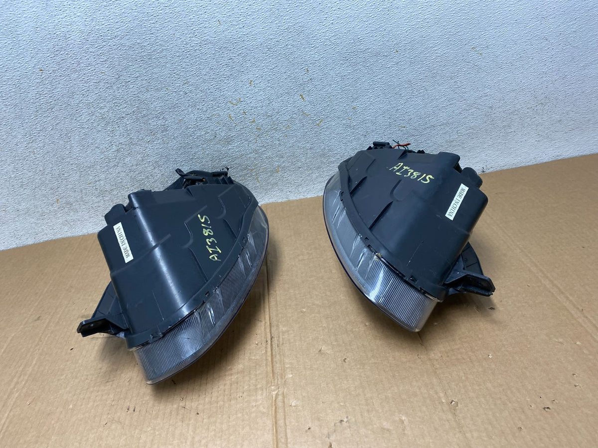 2006 to 2011 Hyundai Accent Sedan Left+Right Halogen Headlights AI3815 DW10